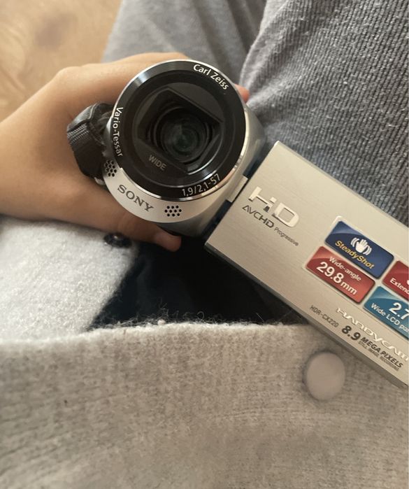 Sony Handycam HDR-CX220 HD видеокамера срочно,
