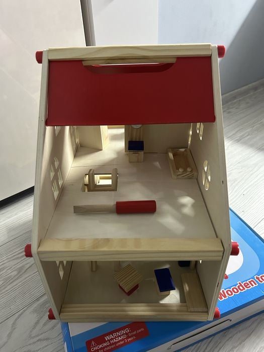 Дом кукольный деревянный