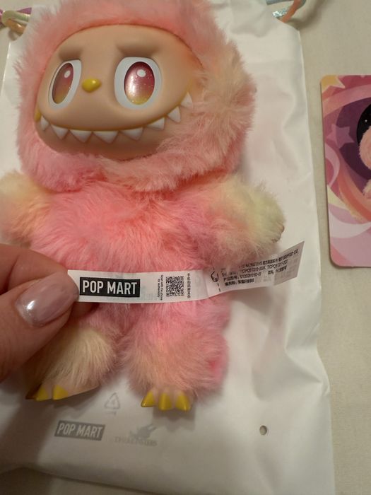 Оригинално labubu