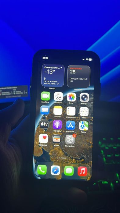 Продам Айфон 11 64