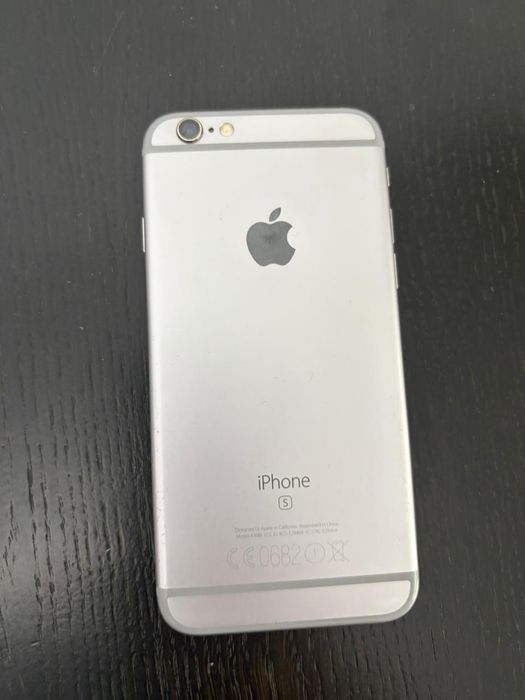 Продам Айфон 6s в отличном состоянии