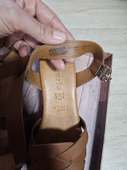 Дамски сандали 39