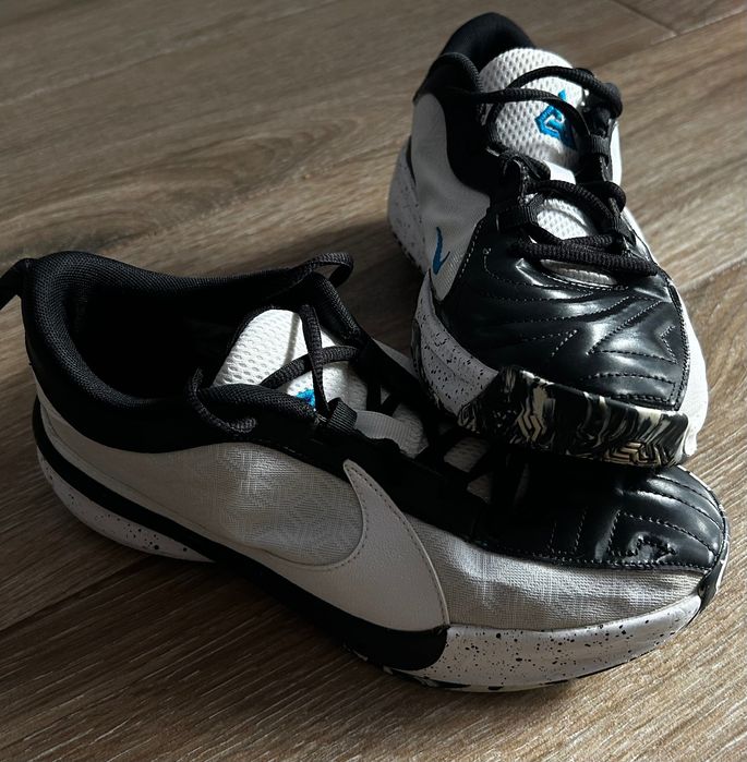 Маратонки Nike, номер 39