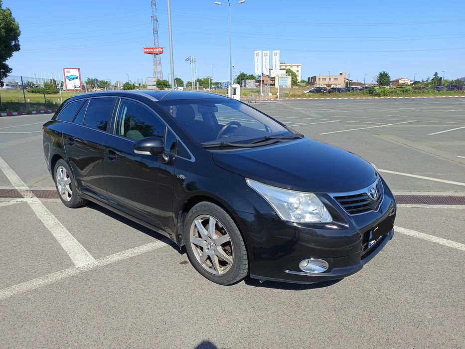 Toyota Avensis 2009  177 cp