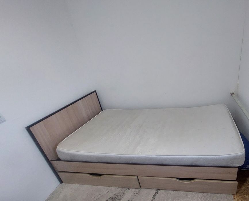 Продам кровать односпальнная