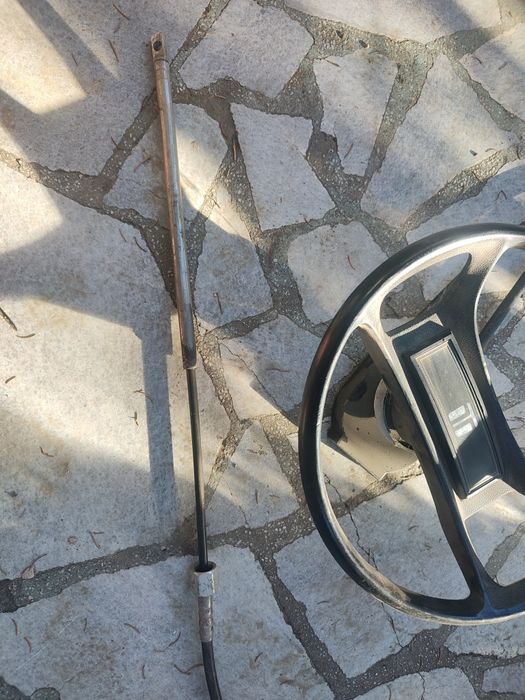 Кормилно управление за лодка или извънбордов двигател