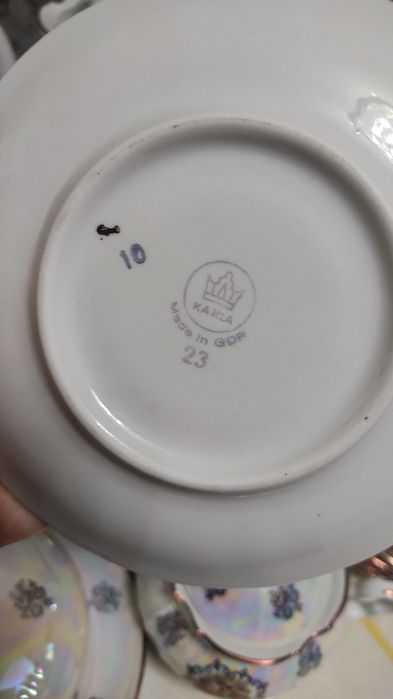 Madonna komplekt, original Chexiya.
Chashkani tegidigi mayda taryelka