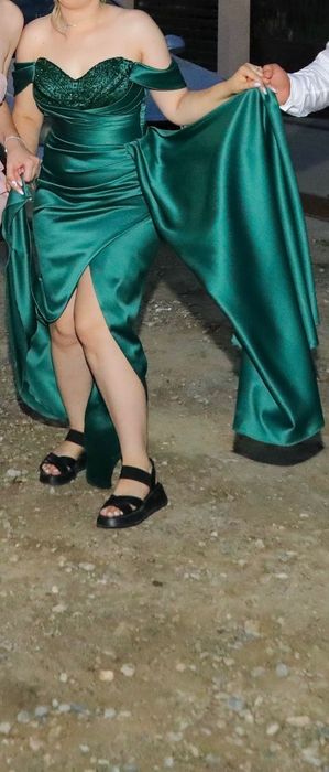 Rochie lunga verde smarald