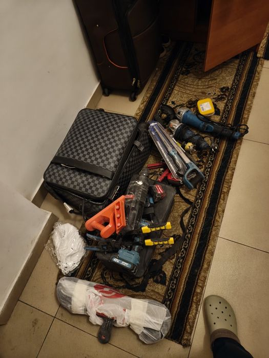 Продаю строительные инструменты