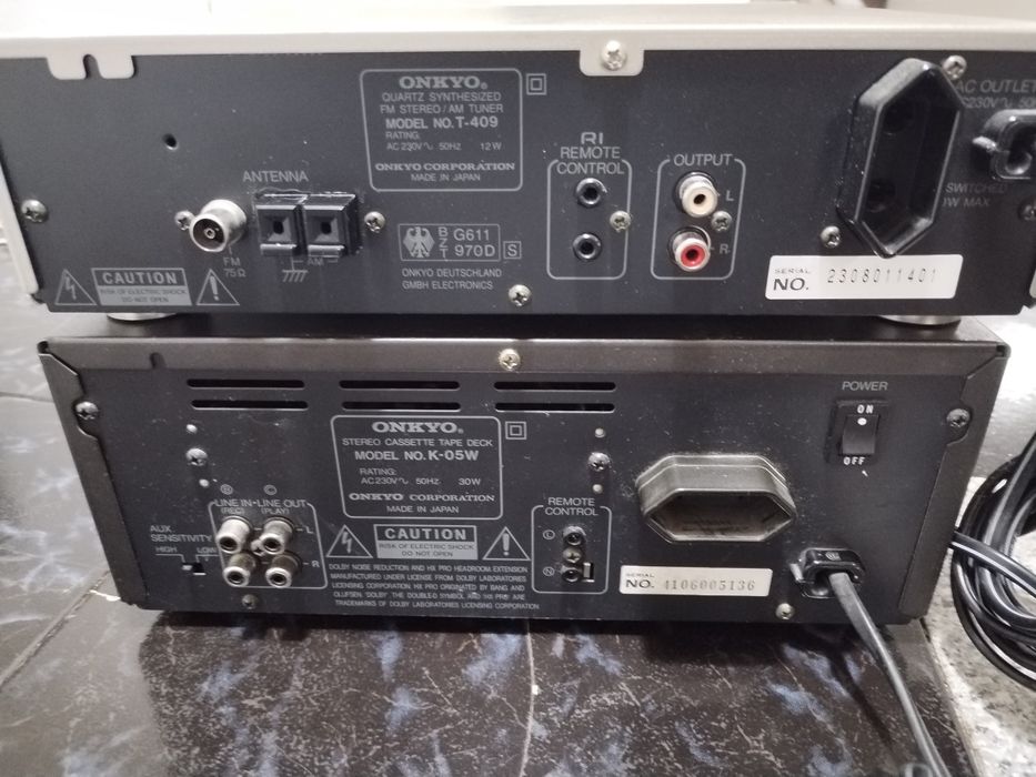 Casetofon deck Onkyo și tuner FM stereo