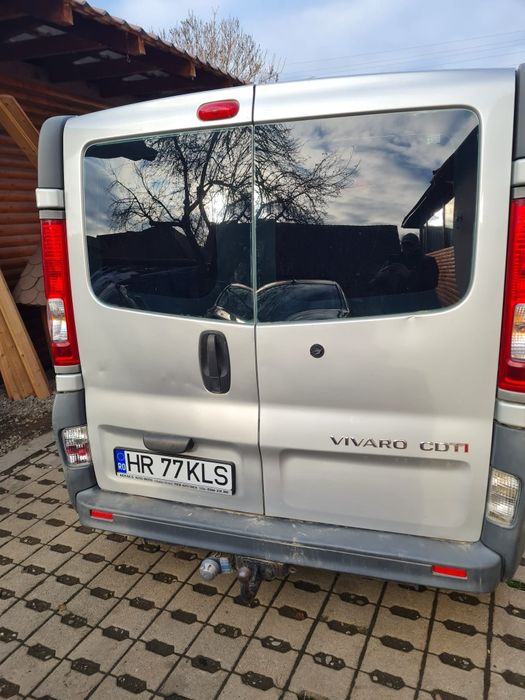 Opel vivaro  8+1