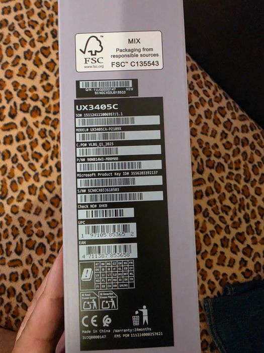 Asus Zenbook 14 Oled touch 2025 Edison.