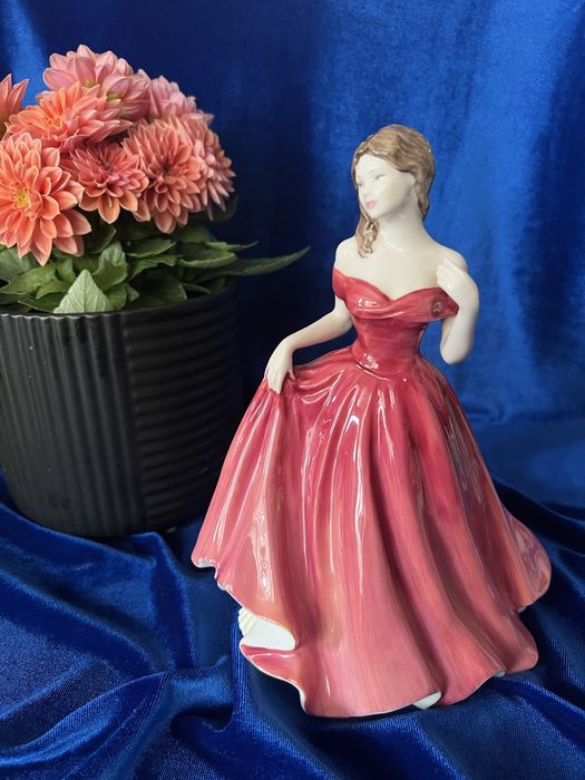 Figurină Porțelan Englezesc Royal Doulton - Jasmine HN 4431 (Anul 2002)