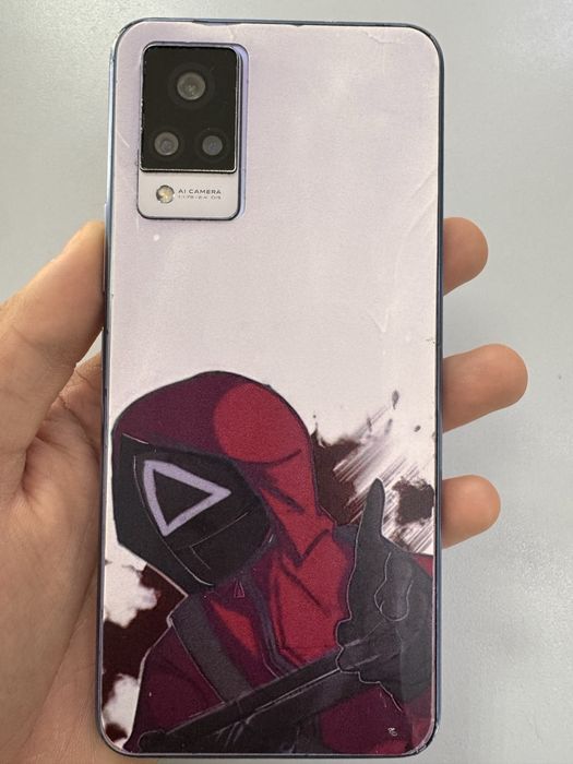 продаю смартфон vivo v21