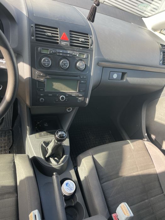 Volkswagen Touran 1.4 TFSI 2006 140 CP Clima