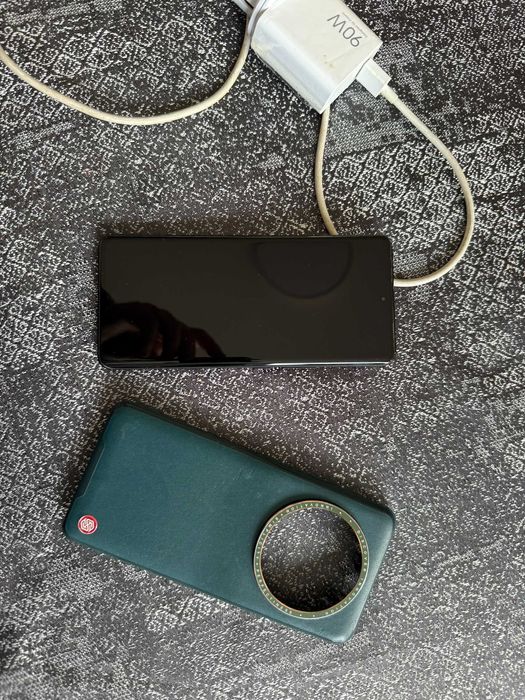 Xiaomi 13 Ultra 512GB HyperOS 3.0 + NILLKIN кейс