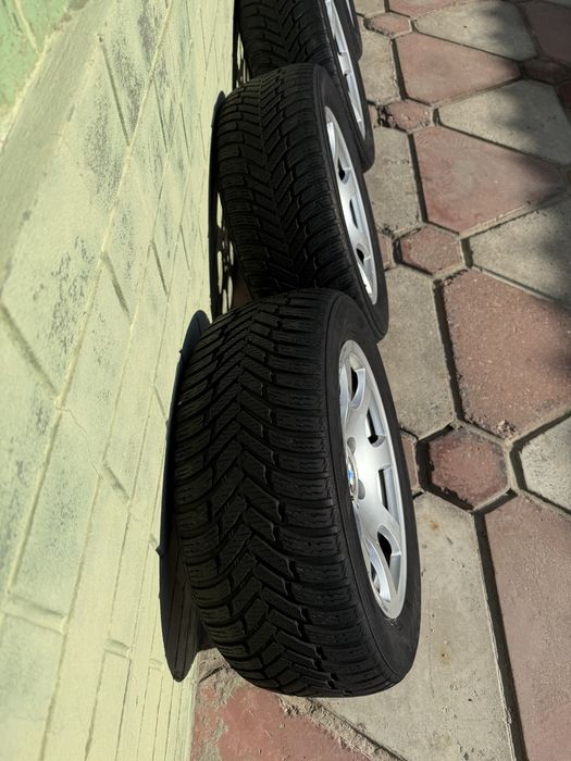 134 стиль диски с резиной на БМВ