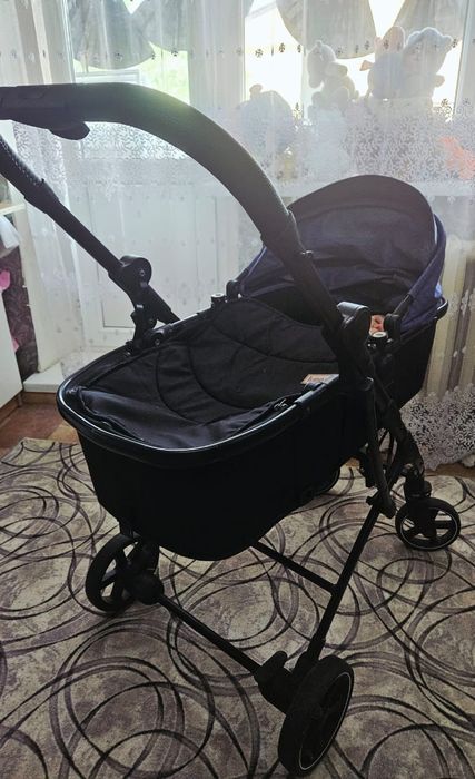Продам детскую коляску