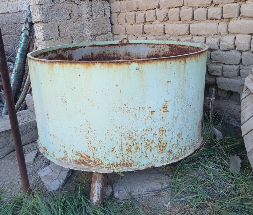 1 tonnali temir bochka