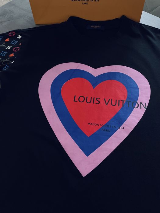 Louis Vuitton нови тениски