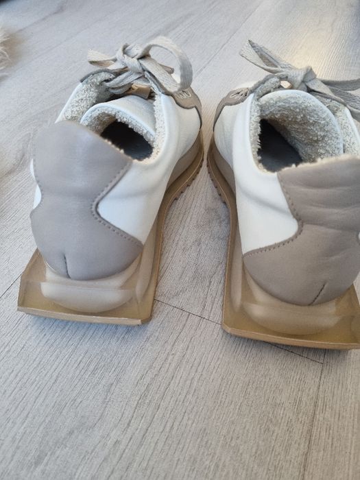 Сникърси Gabina от естествена кожа