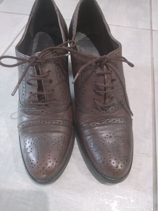 Дамски обувки от естествена кожа