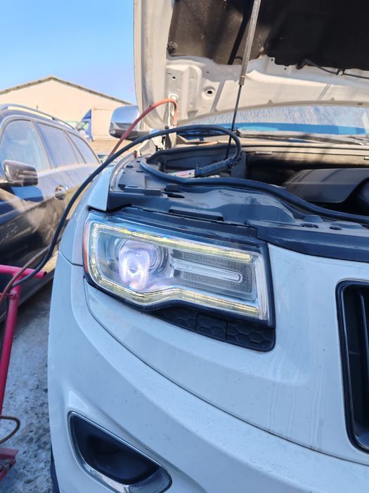 Оригинален десен фар Cherokee WK2 2015г