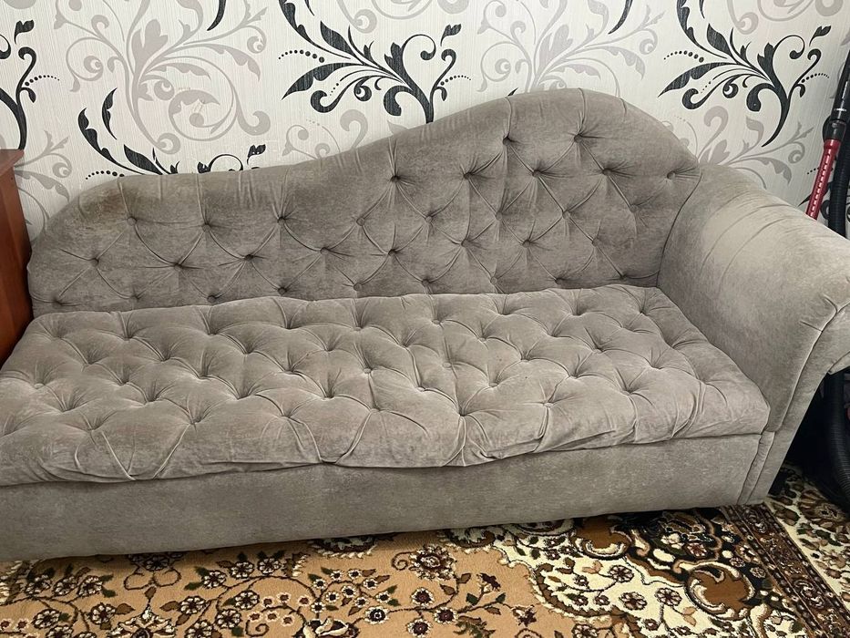 Диван серий хорошом состаяние