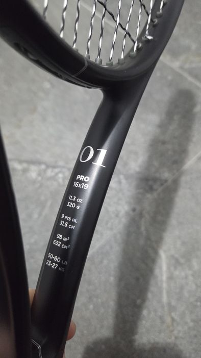 Wilson RF 01 Pro 320g, maner 2