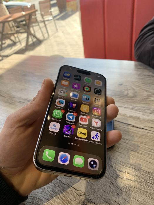 iphone 15 pro 256gb bitari 780dollir real oldon odom ursin