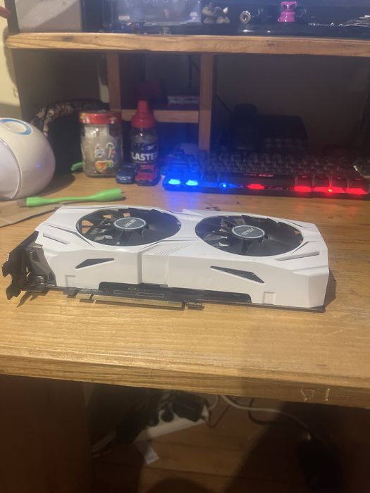 Продавам видео карта