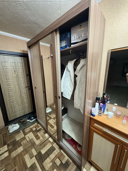 Продам мебель для прихожей