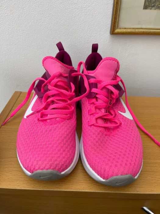 Nike маратонки дамски 38 номер