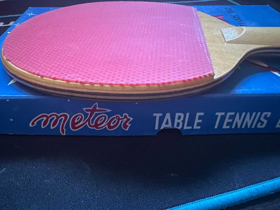 Paleta tenis de masa Meteor anii 80 noua in cutie
