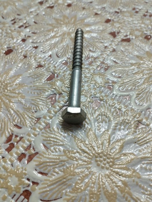 Продавам дюбели за гипсокартон