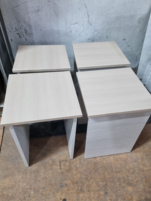 Табуреты новые комплект 4 штуки