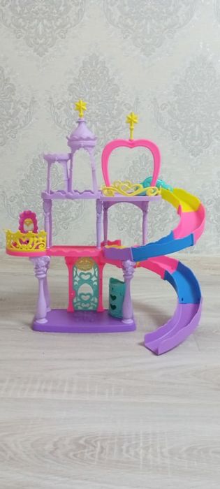 Детский замок и домик