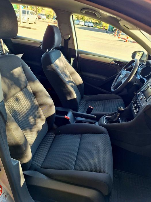 VOLKSWAGEN Golf 2011 — imagine 4