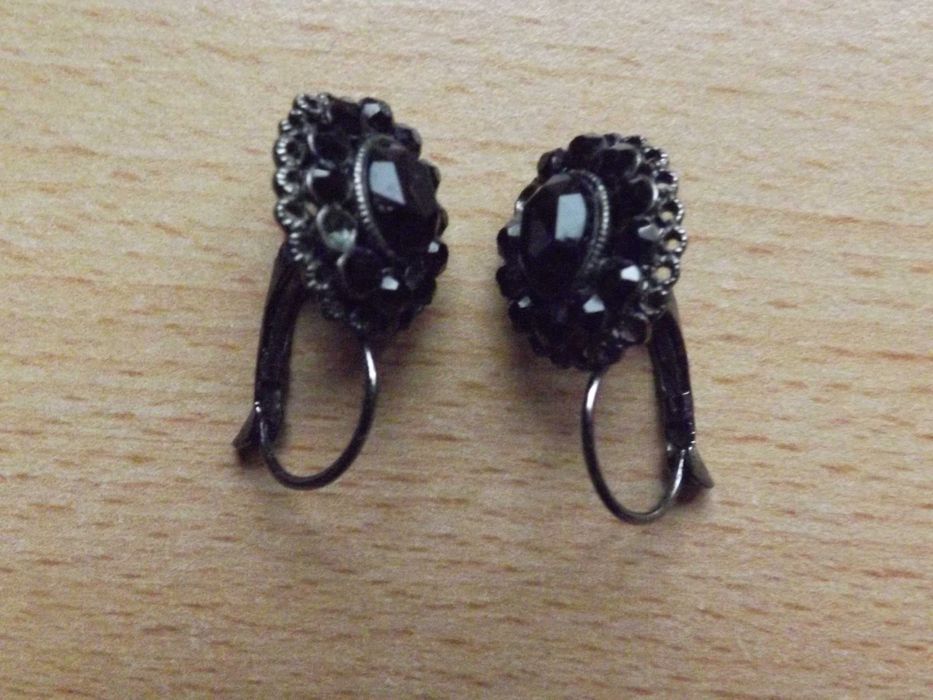 Дребни дамски бижута