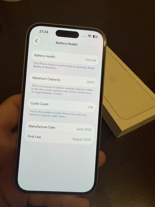 Iphone 16 128 GB baterie 100%