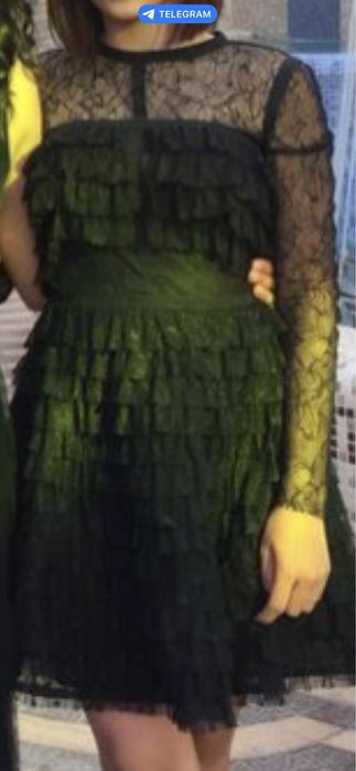 Платье кружевное короткое