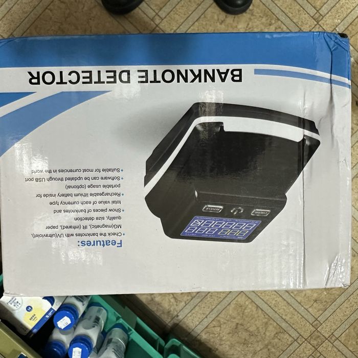 Детектор за евро и долари