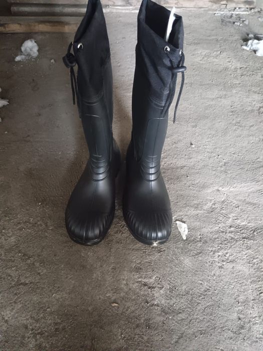 Резиновые сапоги