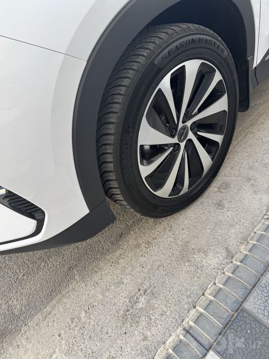 BYD SONG PLUS DM-I - 150 Гибрид