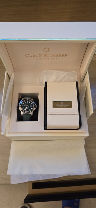 Часы Carl F. Bucherer