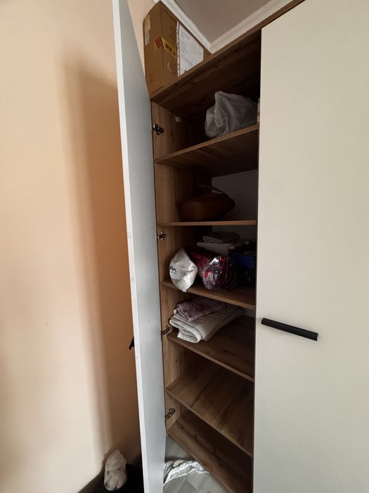 Продам шкаф белый