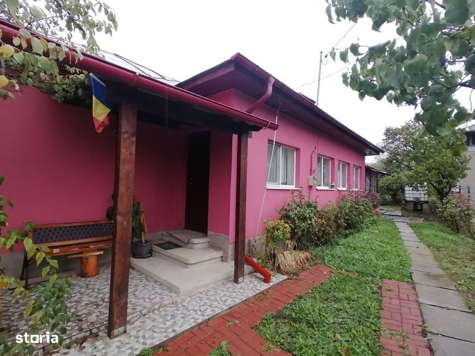 PROPRIETAR -  Casa cu teren de vanzare