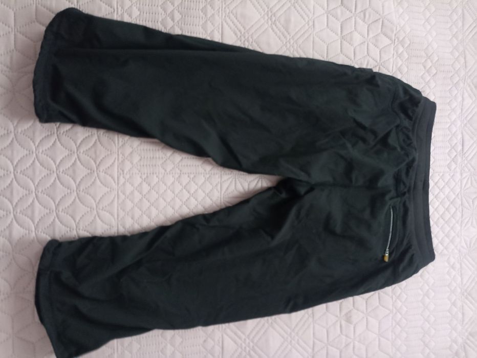 Дамски спортни панталони HM