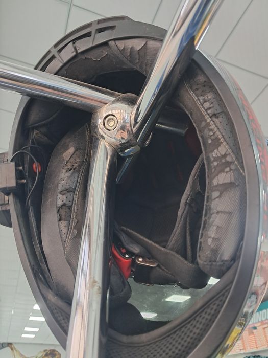 Продам шлем срочно