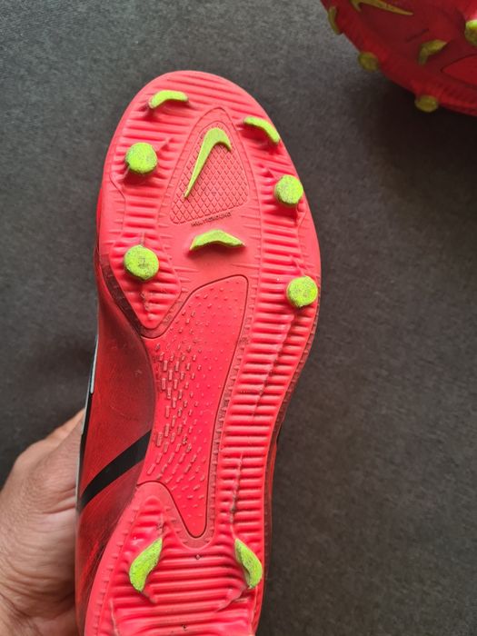 Найк Фантoм -бутонки